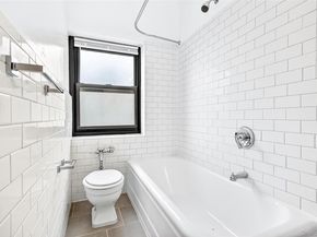 190 E Mosholu Parkway S 4C, Bronx NY 10458