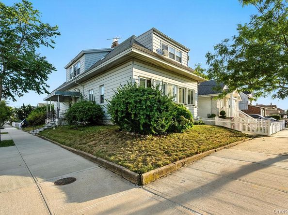 96-20 160th Avenue, Howard Beach NY 11414