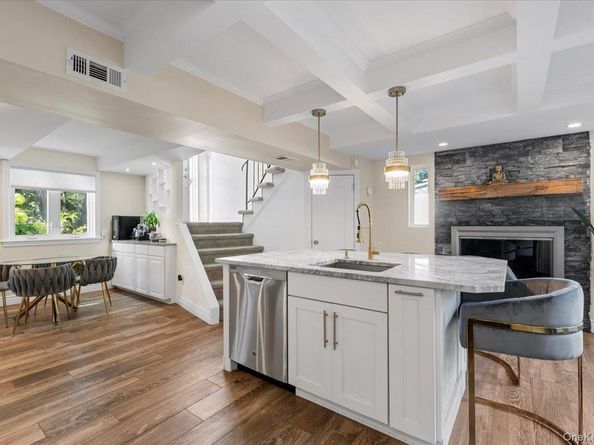 30 Bunny Lane, East Setauket NY 11733