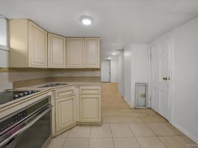 10021 87th Avenue, Richmond Hill NY 11418