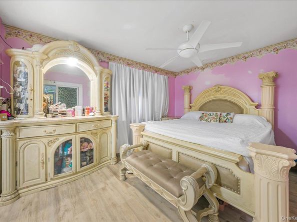 10021 87th Avenue, Richmond Hill NY 11418