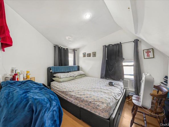 10021 87th Avenue, Richmond Hill NY 11418