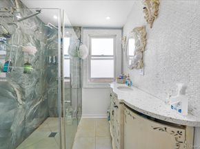 10021 87th Avenue, Richmond Hill NY 11418