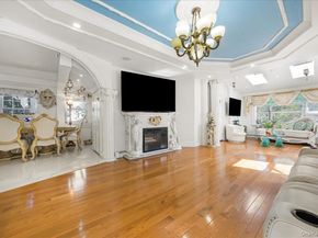 10021 87th Avenue, Richmond Hill NY 11418