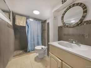 10021 87th Avenue, Richmond Hill NY 11418