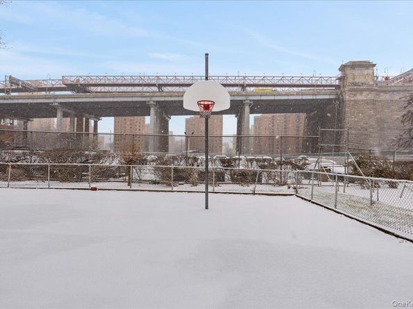 477 FDR Drive M1602, New York (Manhattan) NY 10002