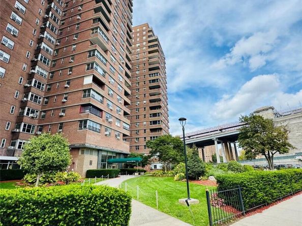 477 FDR Drive M1602, New York (Manhattan) NY 10002