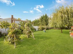 2 Hamilton Street, Farmingdale NY 11735