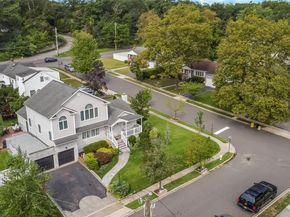 2 Hamilton Street, Farmingdale NY 11735