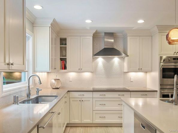 35 Whitlaw Lane, Chappaqua NY 10514