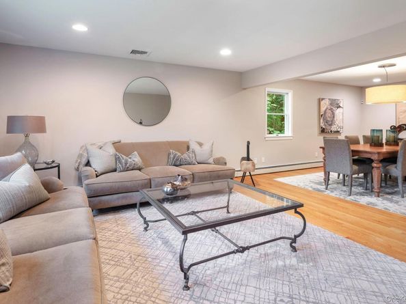 35 Whitlaw Lane, Chappaqua NY 10514