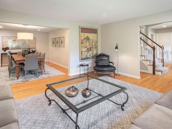 35 Whitlaw Lane, Chappaqua NY 10514