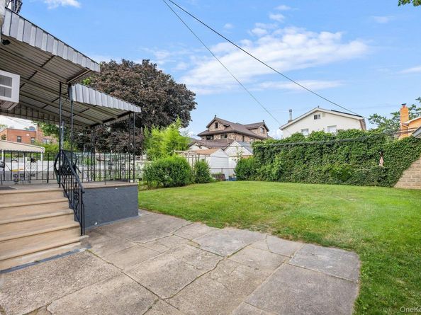 61-31 182nd Street, Fresh Meadows NY 11365