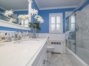 36 Wellsboro Road, Valley Stream NY 11580