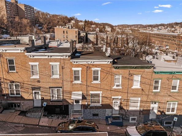 37 Moquette Row S, Yonkers NY 10703