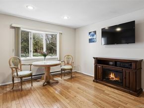 25 Freemont Lane, Coram NY 11727