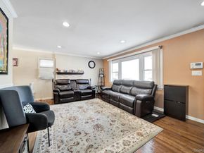 4 Cecil Place, Hicksville NY 11801