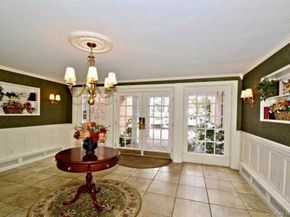 194 Smith Street 3E, Freeport NY 11520