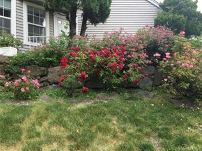 83 Roundtop Road, Yonkers NY 10710