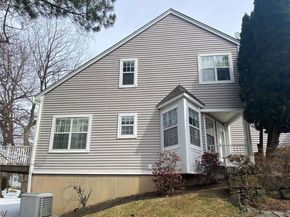 83 Roundtop Road, Yonkers NY 10710