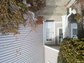 83 Roundtop Road, Yonkers NY 10710