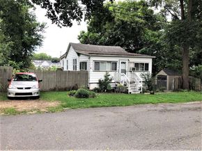 111 Wyona Avenue, Selden NY 11784