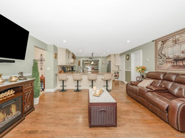 25 Old Mill Road, Merrick NY 11566