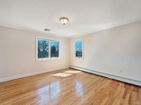 76 Balcom Road, Farmingdale NY 11735