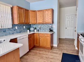 4001 Saint Andrews Avenue 4001, Riverhead NY 11901
