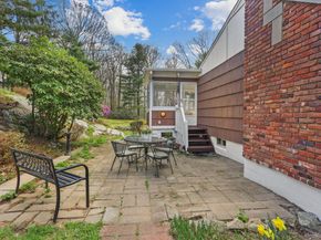 34 Glen Drive, South Salem NY 10590