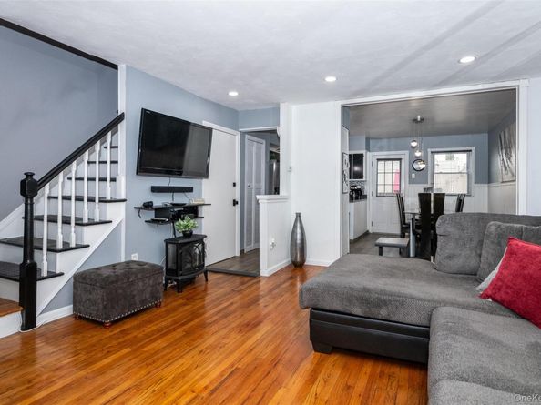 2531 Hollers Avenue, Bronx NY 10475