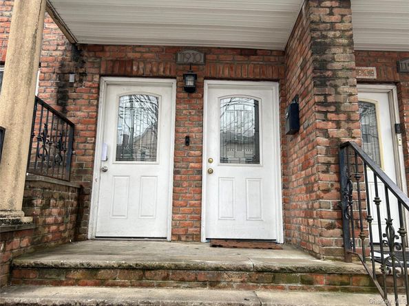 11910 18th Avenue, College Point NY 11356