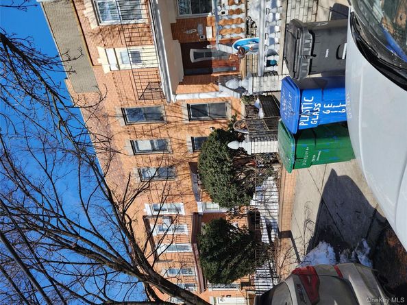 6161 Eliot Avenue, Middle Village NY 11379