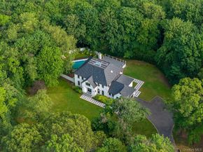 33 High Farms Road, Glen Head NY 11545