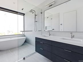 22 Round Pond Lane, Sag Harbor NY 11963