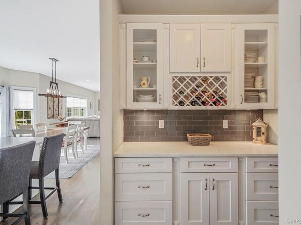 20 Dogwood Lane, East Moriches NY 11940