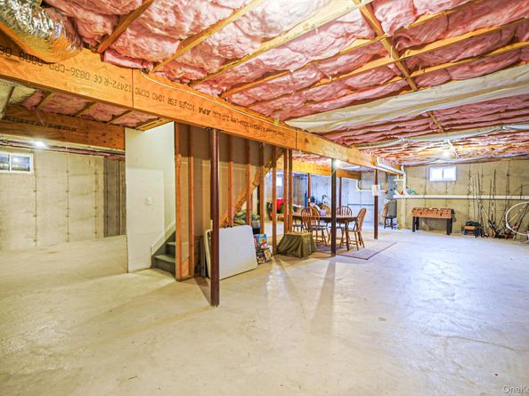 20 Dogwood Lane, East Moriches NY 11940