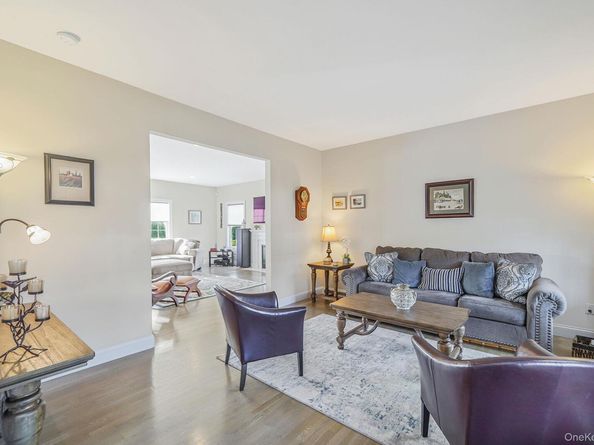 20 Dogwood Lane, East Moriches NY 11940