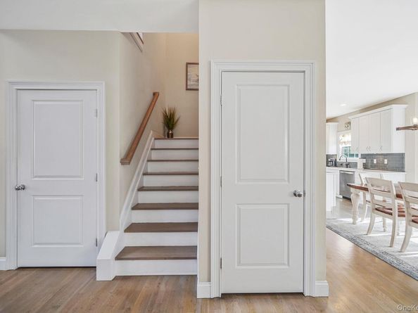 20 Dogwood Lane, East Moriches NY 11940