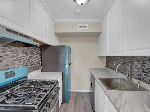 75 Artist Lake Drive, Middle Island NY 11953