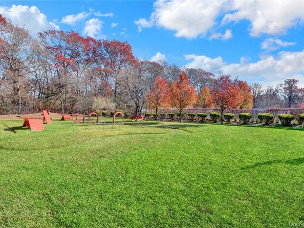 75 Artist Lake Drive, Middle Island NY 11953