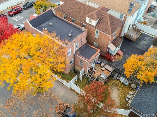 1352 Hollywood Avenue, Bronx NY 10461