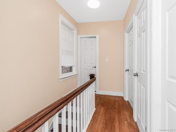 1352 Hollywood Avenue, Bronx NY 10461