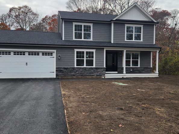 45 Kingsland Avenue, Shirley NY 11967