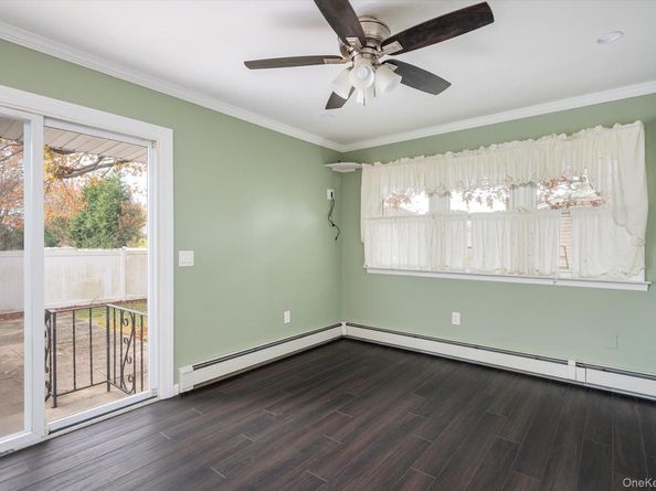 17 Evans Avenue, Farmingdale NY 11735