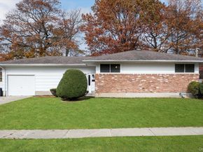 17 Evans Avenue, Farmingdale NY 11735