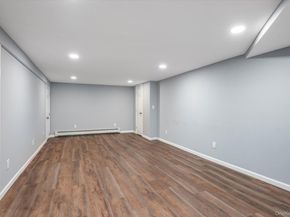 17 Evans Avenue, Farmingdale NY 11735