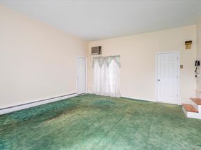 17 Evans Avenue, Farmingdale NY 11735