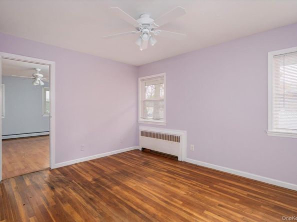 17 Evans Avenue, Farmingdale NY 11735