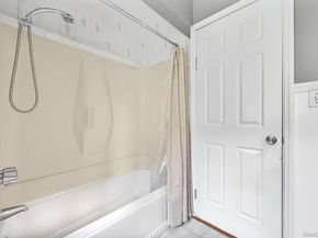 4 Cooks Lane, Westhampton NY 11977